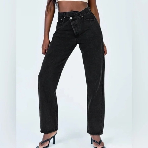 Princess Polly Denim - Princess Polly Black Straight Leg Jeans Size 8
